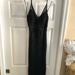 Black formal gown size L GORGEOUS!!!
